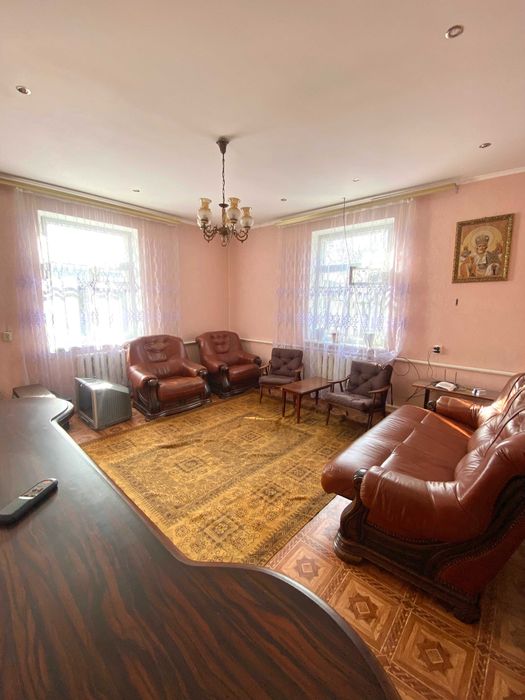 Продаж Великого,Цегляного Будинку в Топовому місці VS ID: 37073