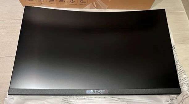 Monitor gaming msi G32CQ4E2
