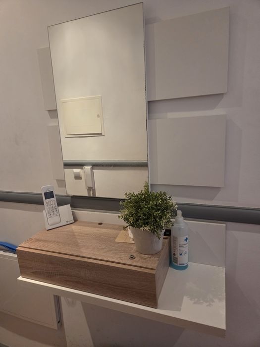 Consola para hall de entrada