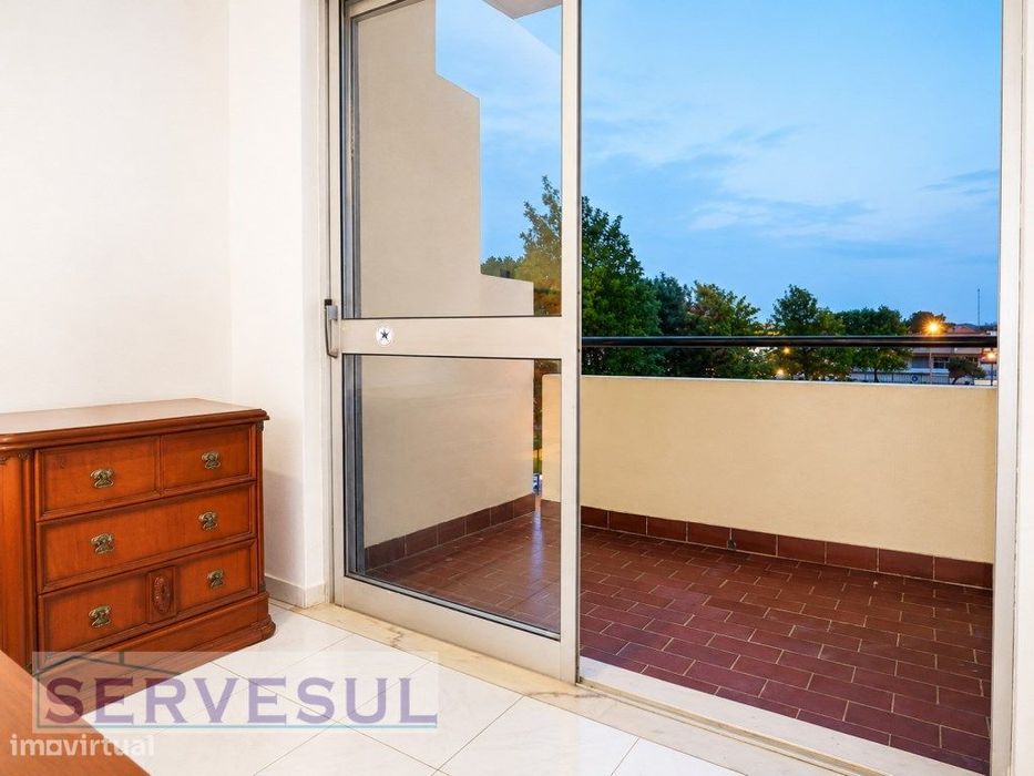 Apartamento de 4 quartos, localizado no centro da vila de Messines,...