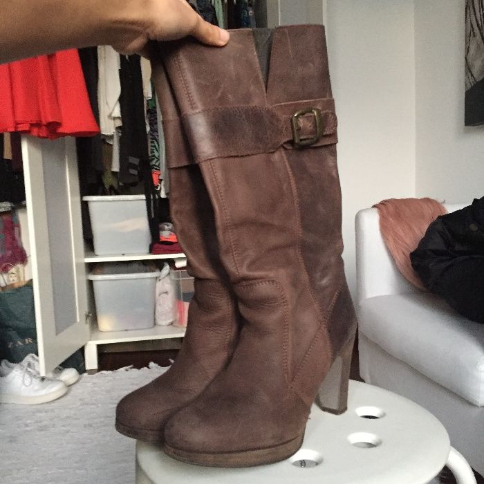 Botas Zara em pele