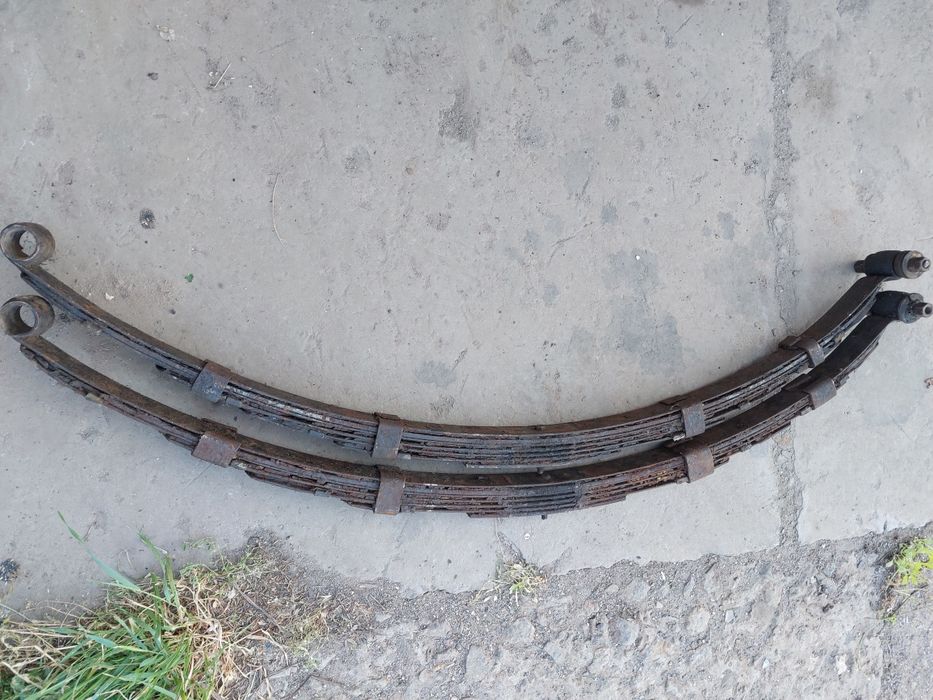 Рессоры на ,, москвич ,, .