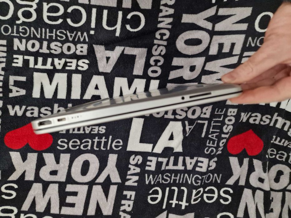 HP 15s-eq0003ua/Full HD/Ryzen™ 3 3200U/8GB DDR4/SSD256/RX Vega 2GB