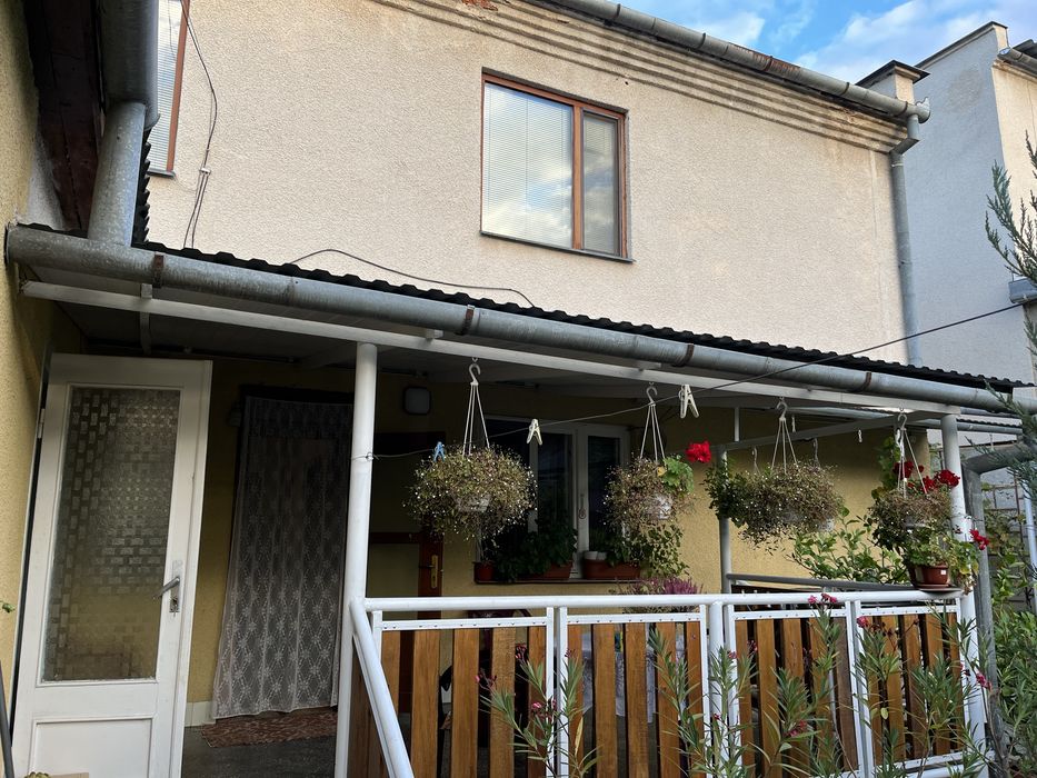 Дім 232 м2 приват ділянка 7 сот Берегово Бем Йожефа 62-A