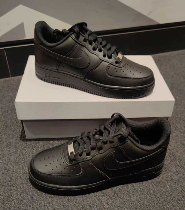 Buty sportowe Nike_Air_Force_1_Low_07_Black_Gum Rozmiar R.40
