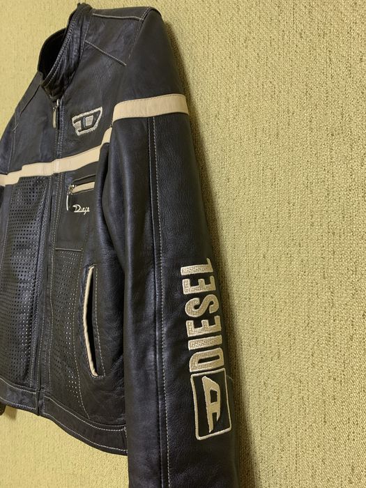 Шкіряна куртка Diesel розмір M
