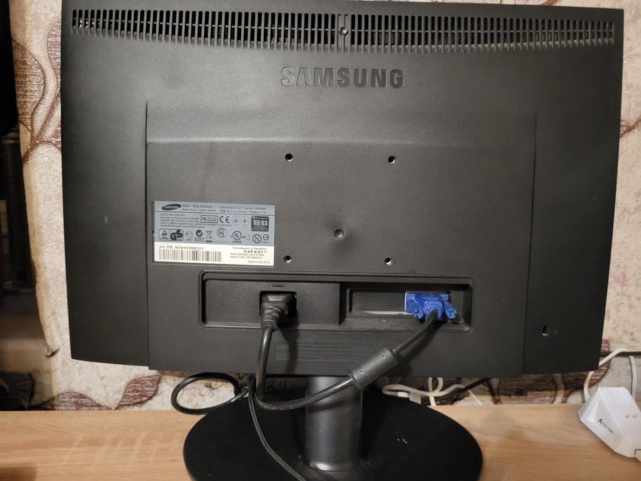 Монітор samsung vga