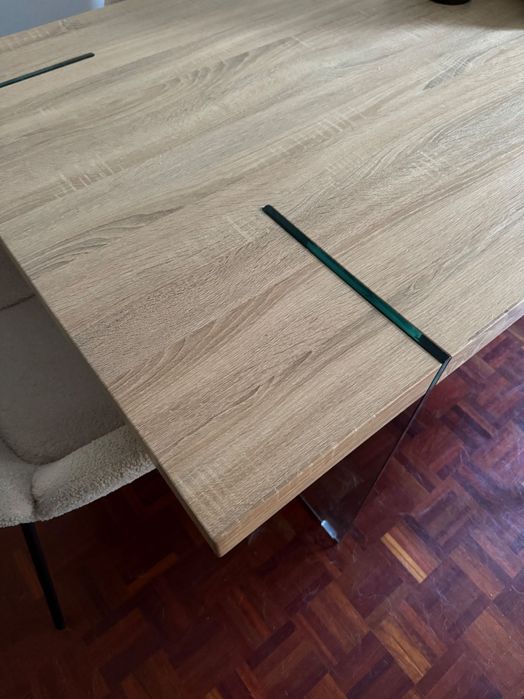 Mesa de Jantar rectangular em MDF e pernas vidro  (190 x 95 cm)
