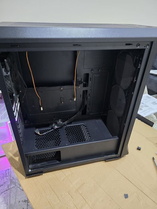 Spacious Humer Case449546943485061121