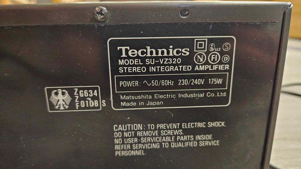 Wzmacniacz stereo TECHNICS SU-VZ320