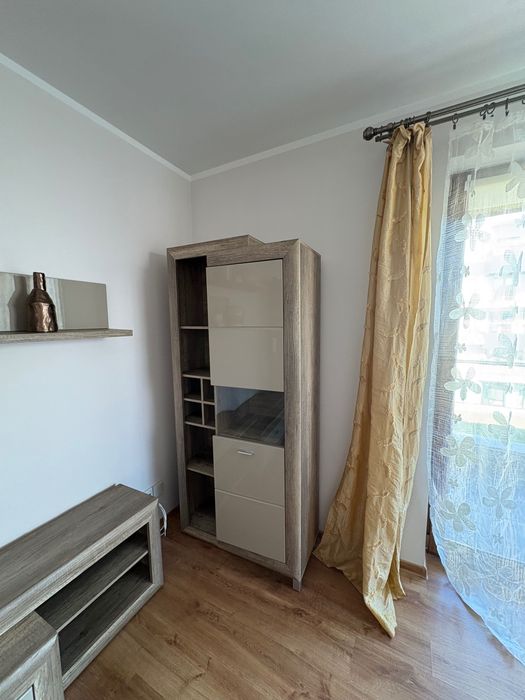 Zabudowa meblowa do salonu