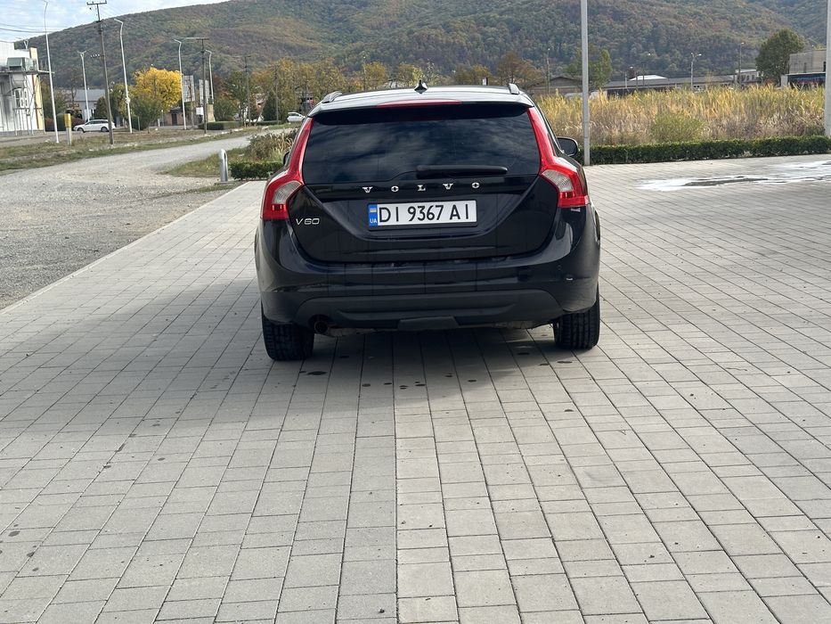 Volvo V60 2010 року