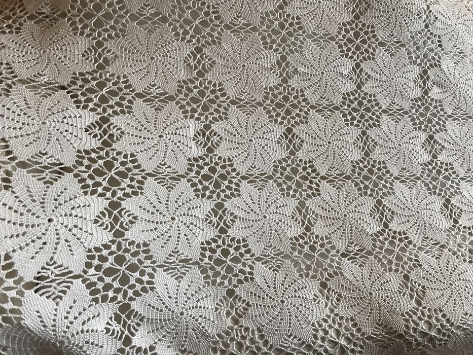 Colcha em renda artesanal