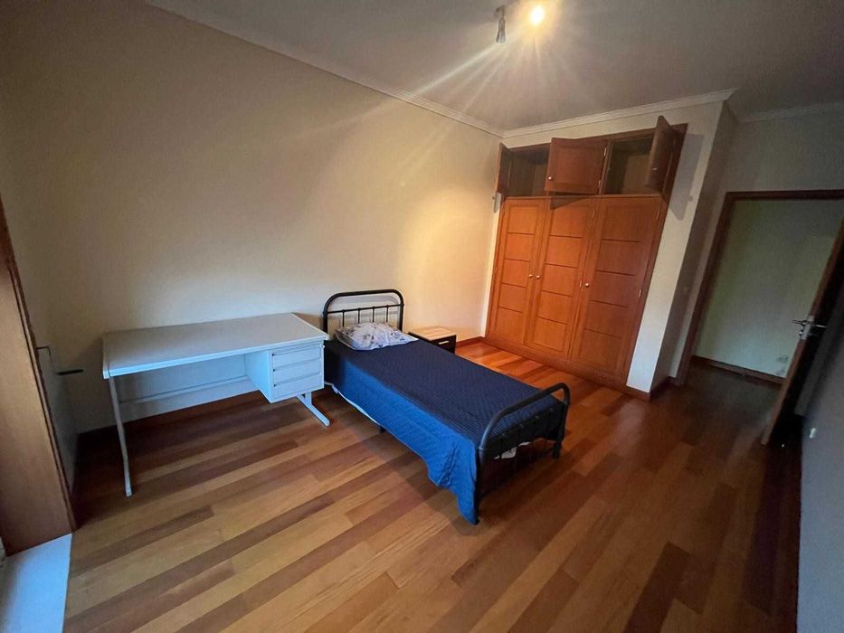 Quarto com varanda 600mts da Universidade de Aveiro