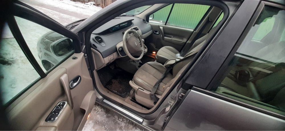 Рено сценик 2 комфортне сімейне авто , водій жінка