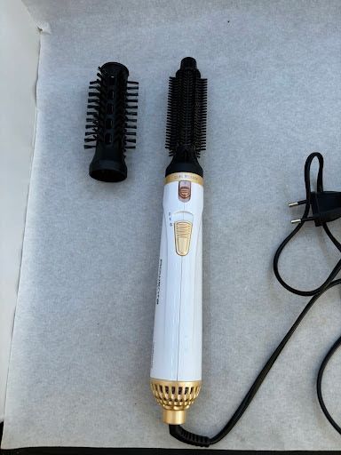 outlet suszarka do włosów rowenta cf3910 2 prędkości nadmuchu 300 w