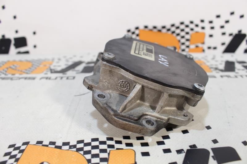 Depressor dos travões / bomba de vácuo VOLKSWAGEN Golf VI (5K1)
