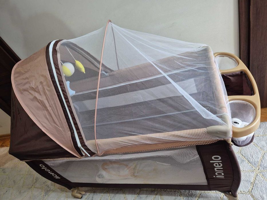 Łóżeczko turystyczne Lionelo wraz z pościelą i kocykiem