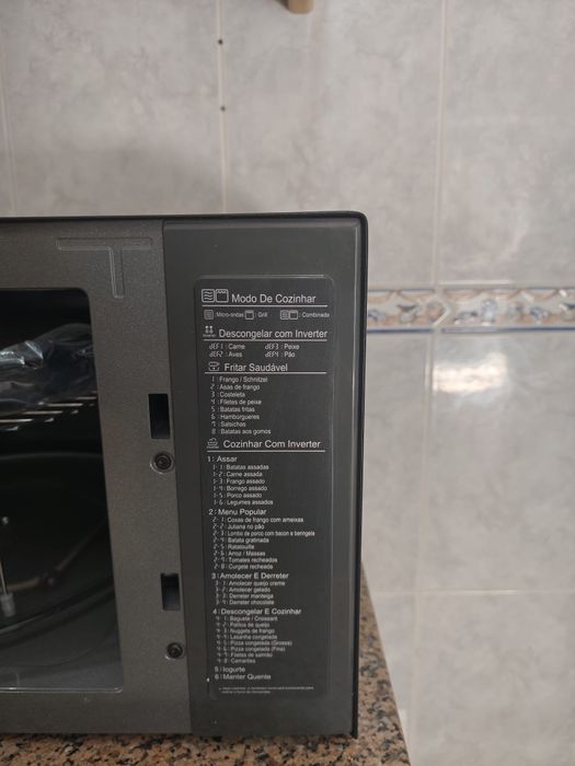 Microondas preto LG