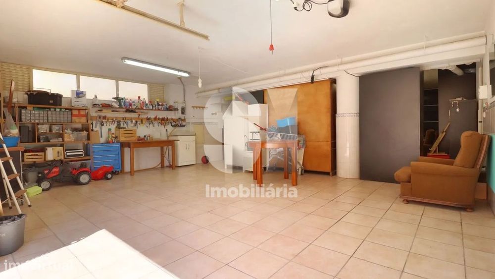 T3 Ermesinde com Garagem, Elevador e Lareira