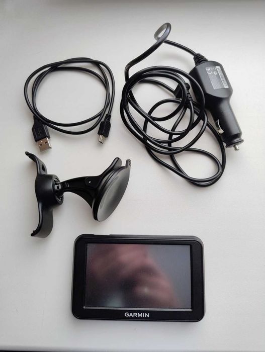 продам GPS навігатор Garmin nuvi 40 + MicroSD 8Gb