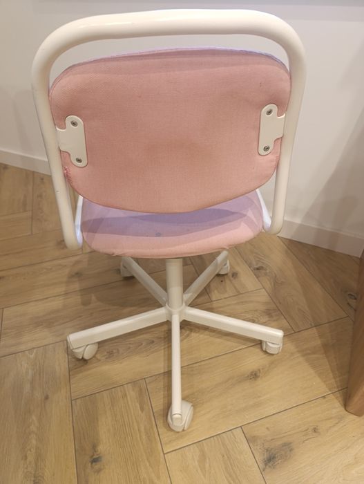 Krzesło biurowe obrotowe Ikea dziecięce za darmo