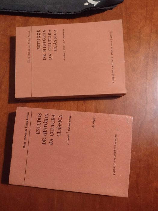 Livros de Letras, Literatura Portuguesa e outras.