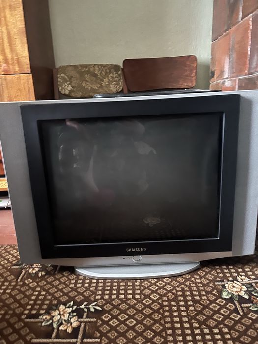 Samsung телевізор 32ʼ