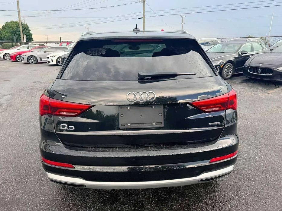 Audi Q3      2019