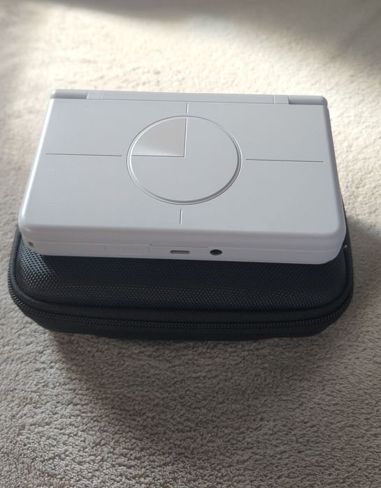 Retroid Pocket Flip 2 Jak Nowy128/8GB/ SD 865  PS2, PSP ,Nintendo