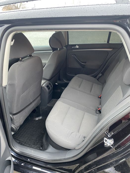 Продам  Volkswagen  golf 5  універсал