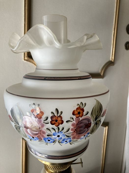 Candeeiro de mesa pintado à mão