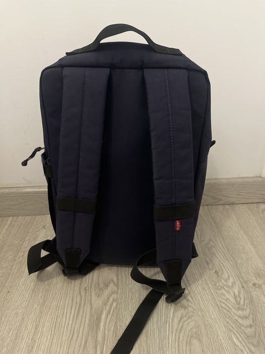 Mochila azul Levis