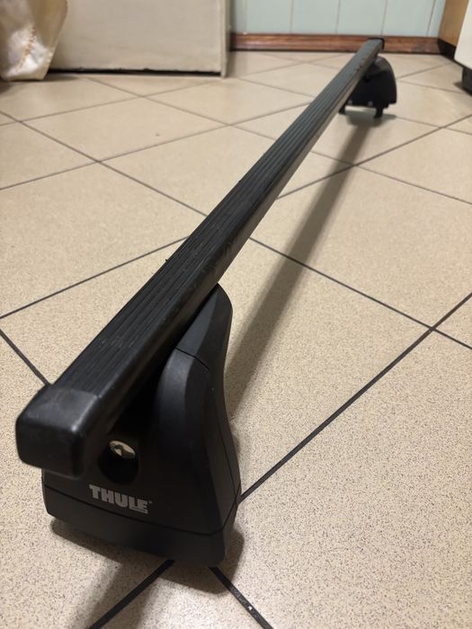 Багажник  Thule на Skoda octavia tour (штатні місця) і не тільки