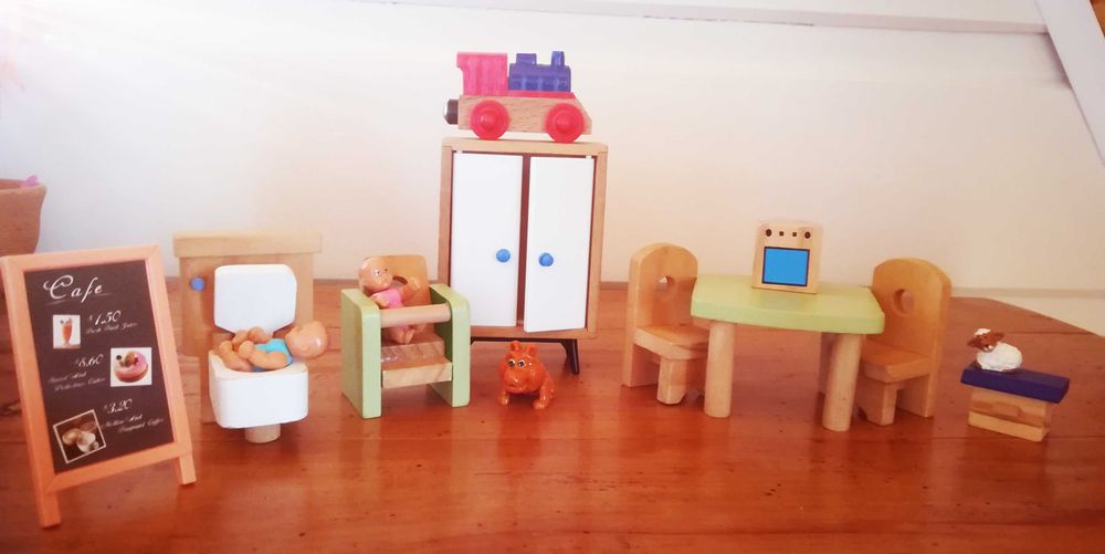 Mebelki drewniane meble do domek dla lalek