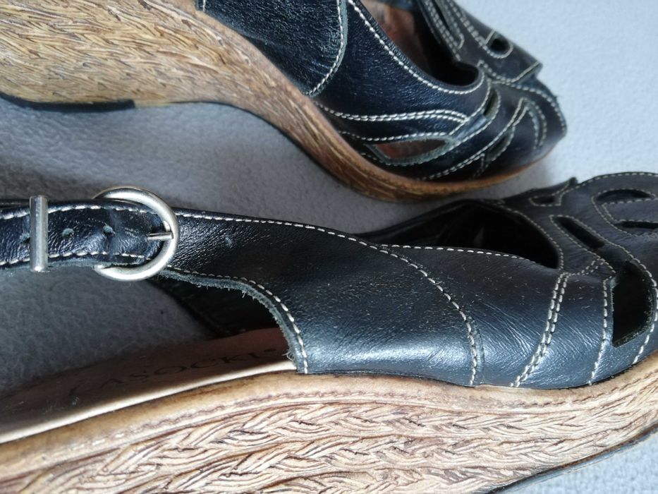 Sandały damskie na koturnie Lassocki 36/36,5