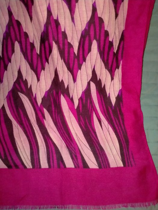 Szal w pięknym kolorze