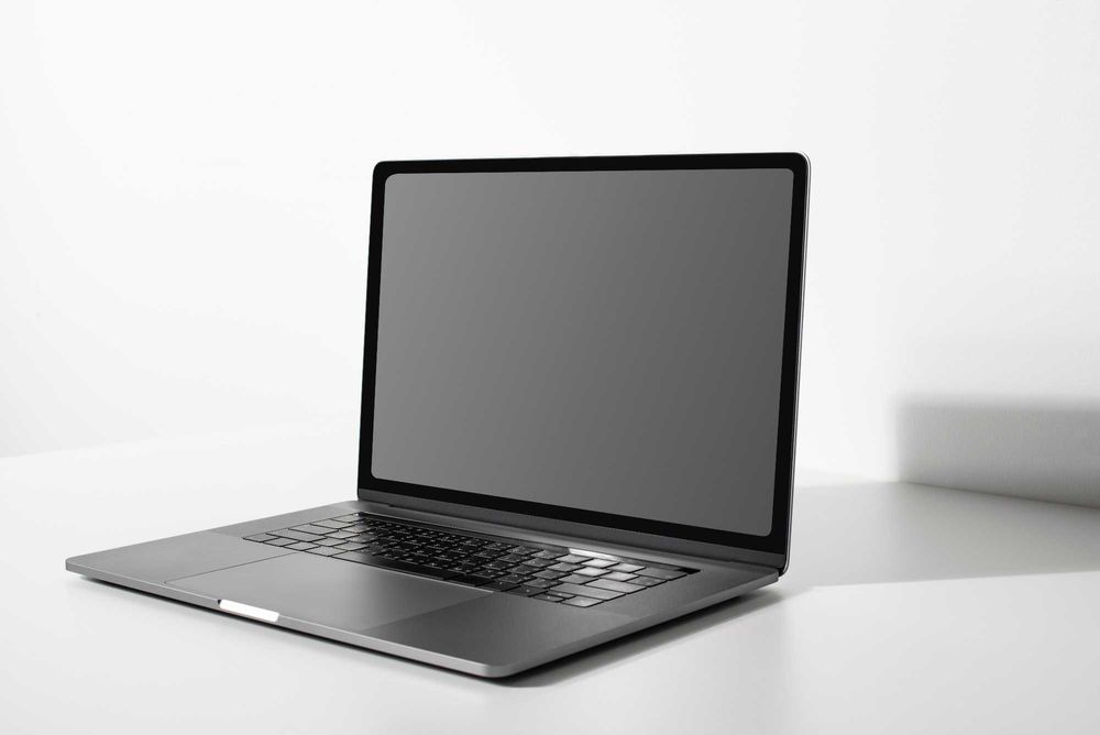 Laptop z programami