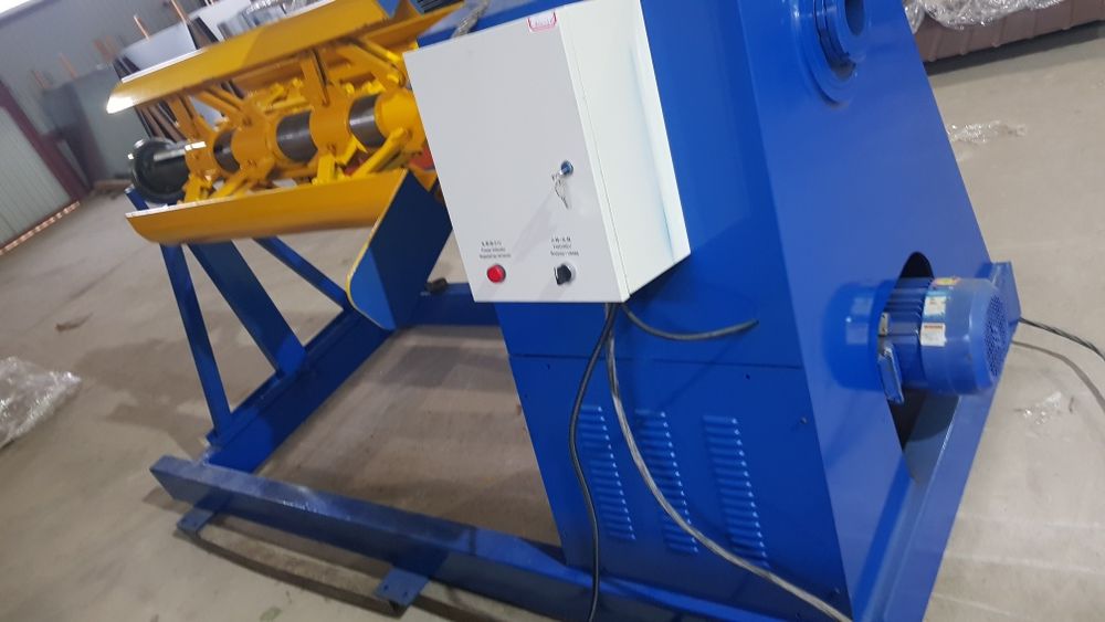 Розмотувач рулонного металу