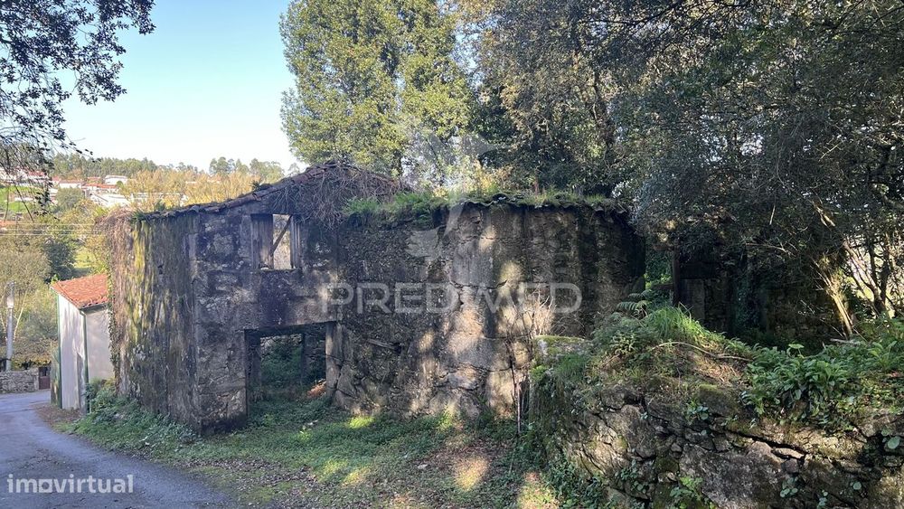 Casa Rústica em Ruína para Recuperar  | Terreno 600 m² | Turiz, Vil...