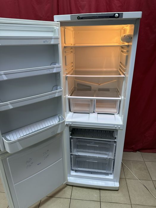 Холодильник Indesit SB 150