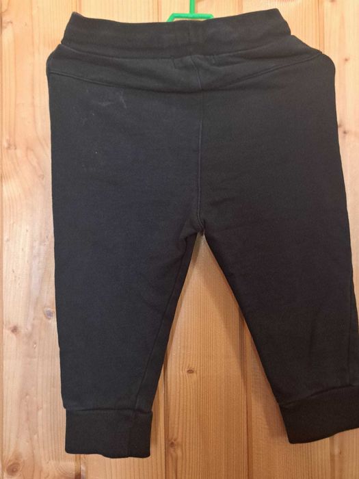 Spodnie dresowe dziecięce Reserved