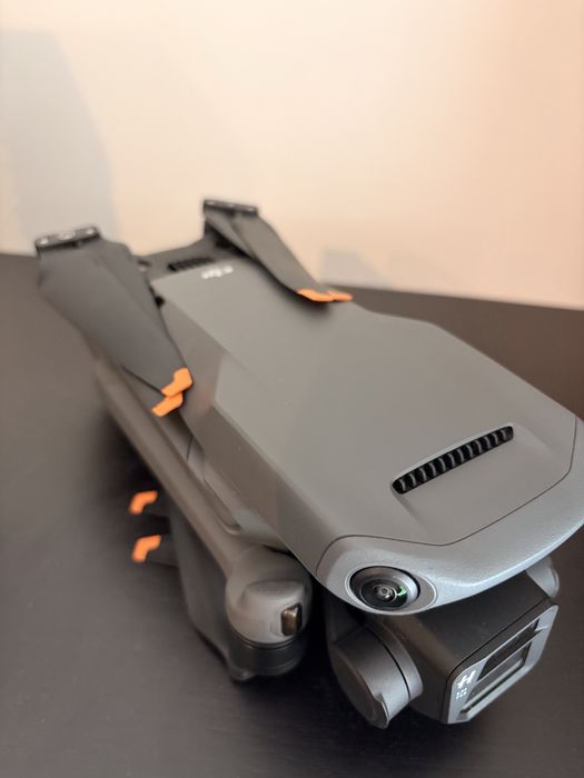 Dji Mavic 3 Hasselblad com Rc com ecra de 2025