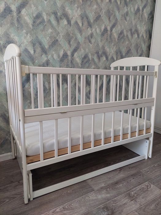 Терміново дитяче ліжко з маятником,  матрас з бамбука в подарунок в ід