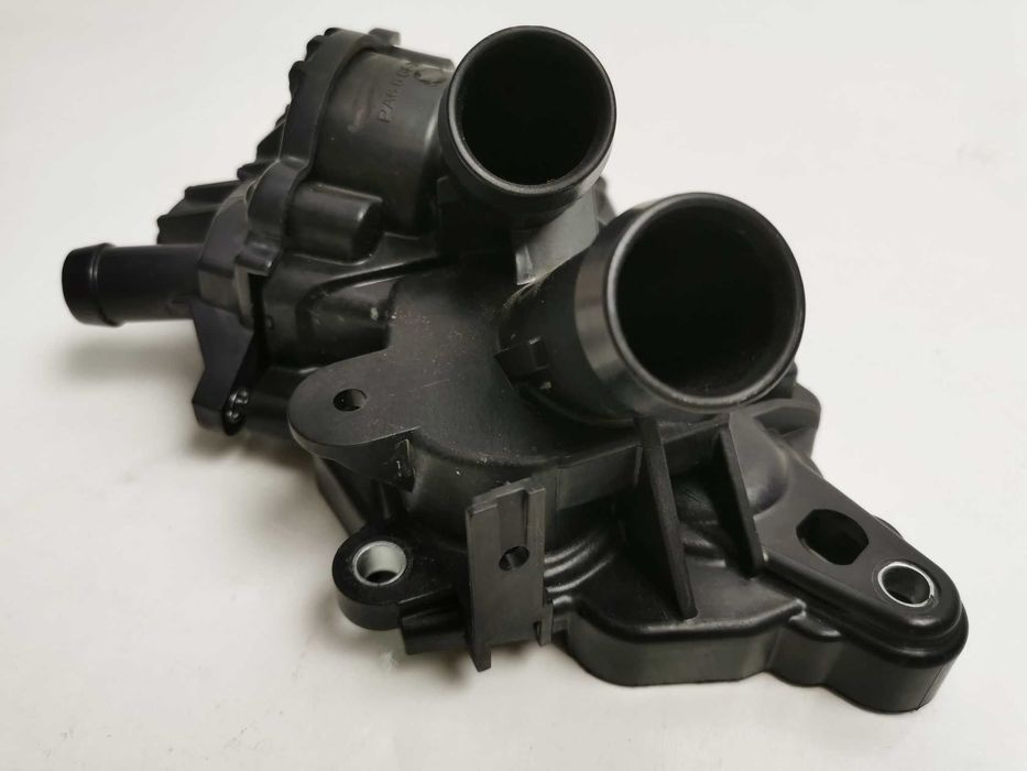Pokrywa obudowa POMPA WODY P685 OCTAVIA III Golf VII AUDI A1