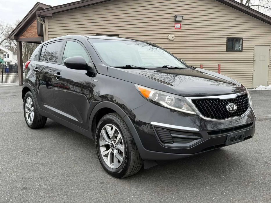 Kia Sportage LX      2016
