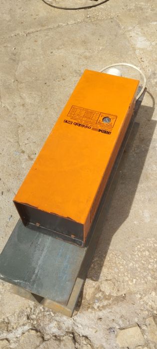 IREM Ministab E216 Automatic Voltage Regulator.64741295965698122