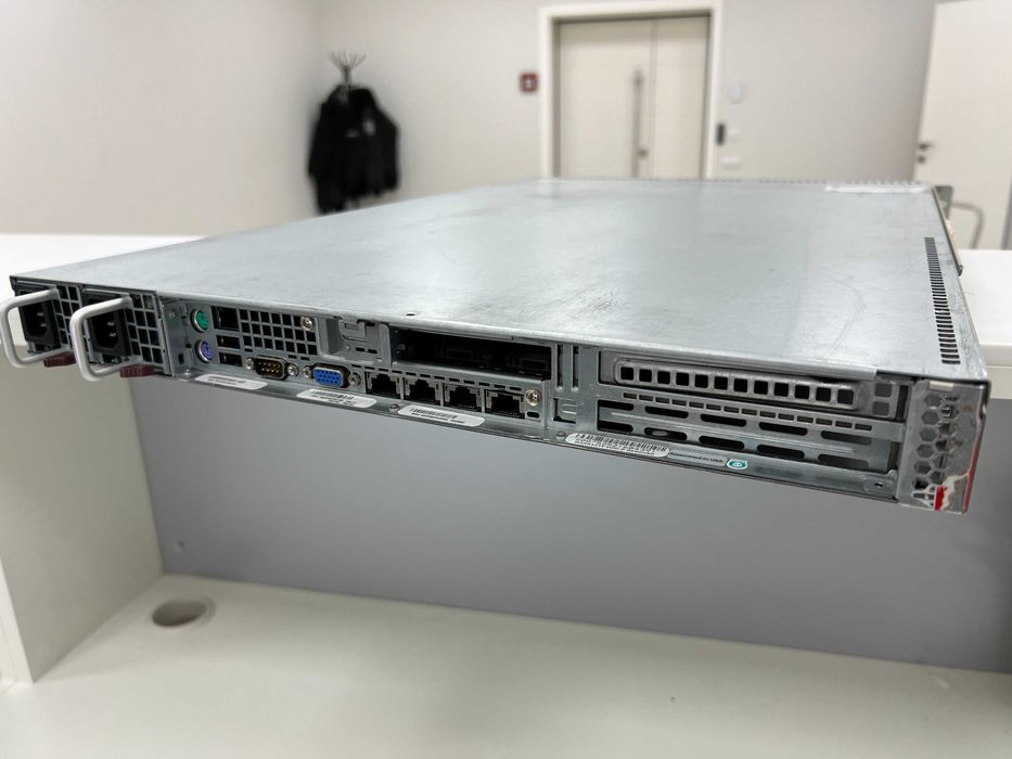 Supermicro CSE-119 8x2.5" SATA X8DTU-LN4F+ сервера