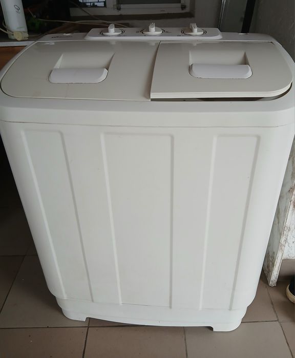 Стиральная машина полуавтомат Binatone WM 7545, рабочая!