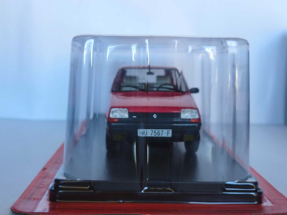 Renault 5 GTL / skala 1:24 / Samochody PRL Hachette / kultowe auta / Modele kolekcjonerskie / nie Deagostini